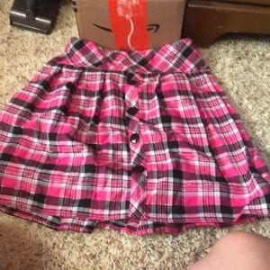 Nina’s size 12 skirt (Girls) never worn but no tags great condition